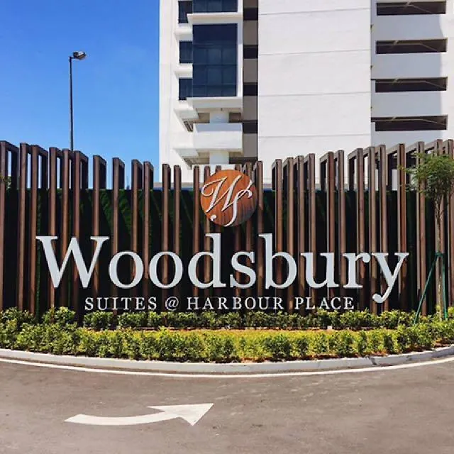 Woodsbury Suite Butterworth
